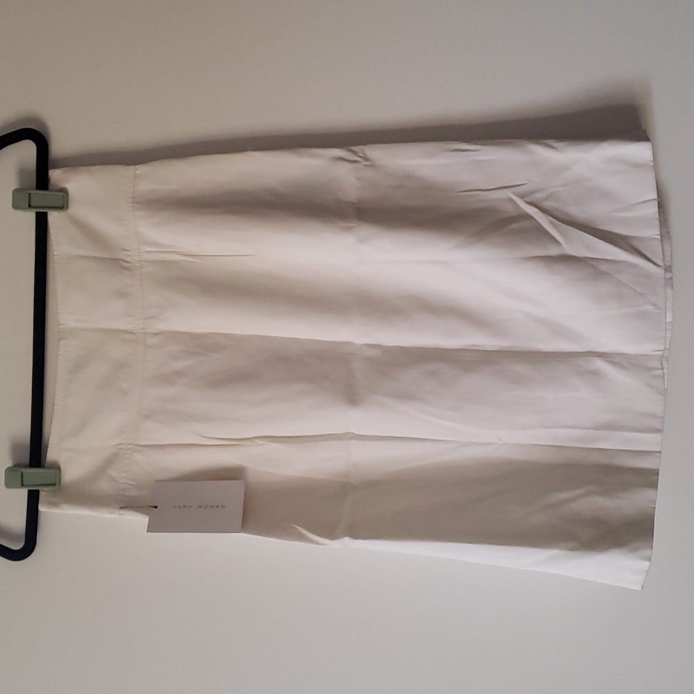 Skirt - Picture 2 of 3